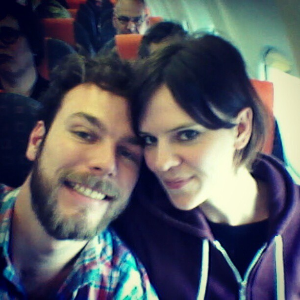 Roel van der Ven and Noortje Offreins in an airplane